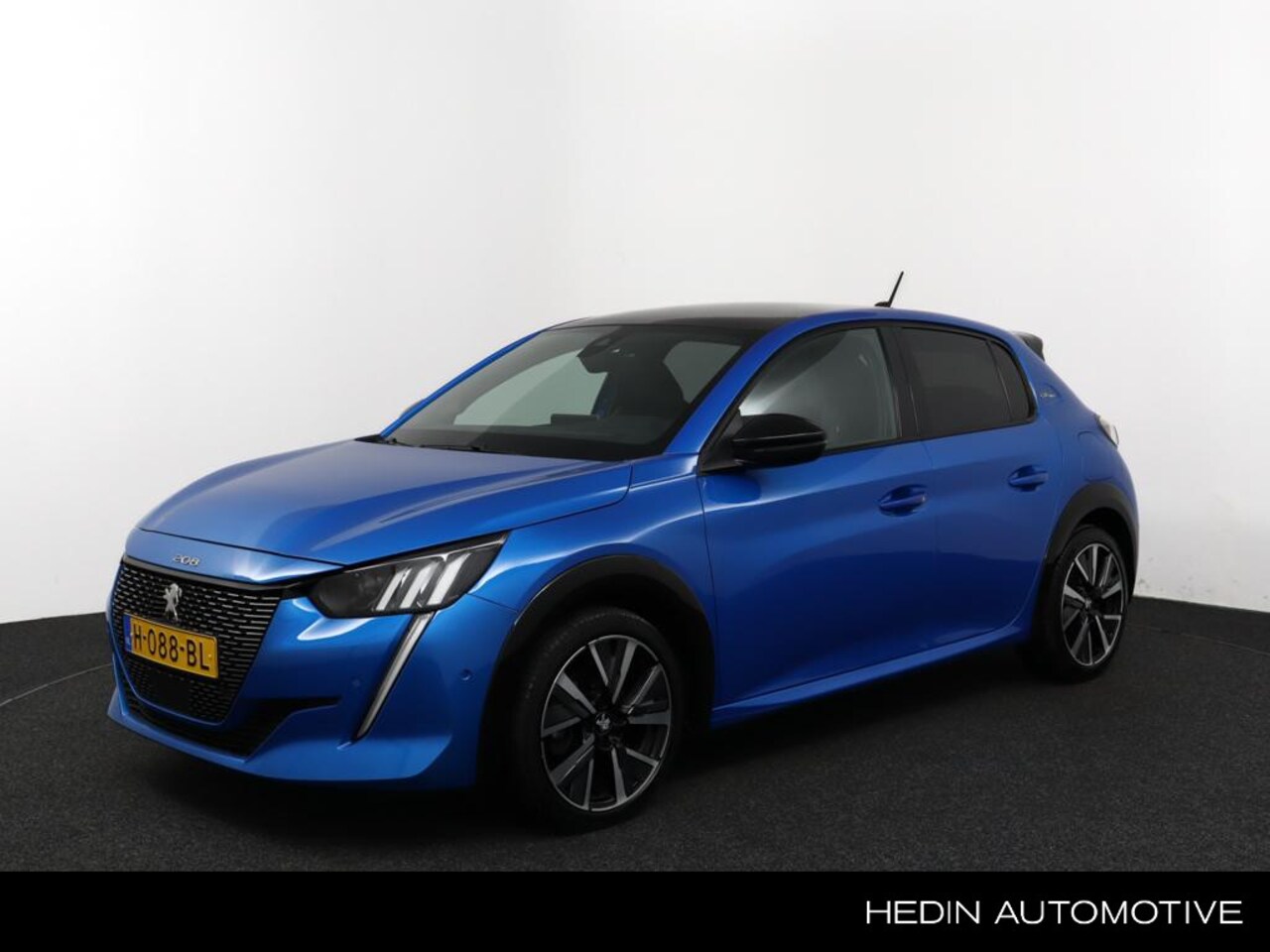 Peugeot 208 - 1.2 PureTech GT-Line | Panoramadak | Navigatie | Apple Carplay/Android Auto | - AutoWereld.nl