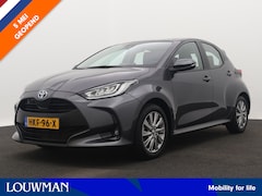 Toyota Yaris - 1.5 Hybrid Business Plus | LED | LM velgen | Camera | Stoel- en Stuurverwarming |