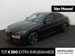 Alfa Romeo Giulia - 2.0 T GME AWD Veloce 280pk AWD Q4 | Leer | Navigatie | Parkeersensoren | Camera | LMV 19"