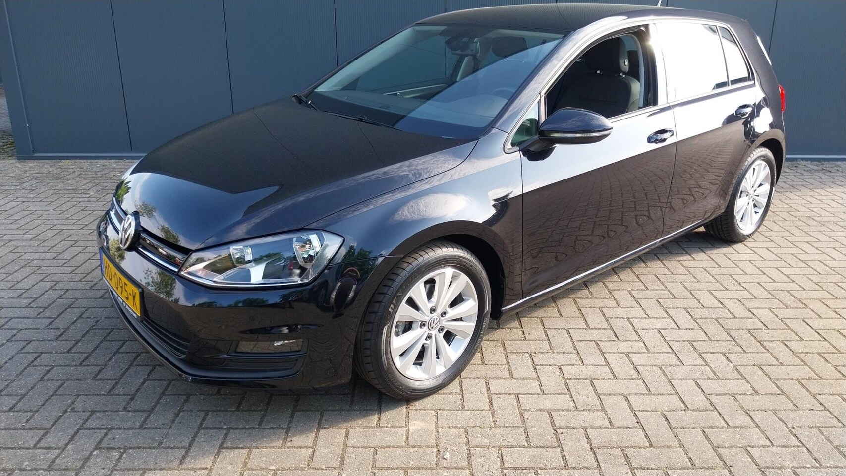 Volkswagen Golf - 1.0 TSI Comfortline//LM VELGEN//PDC - AutoWereld.nl