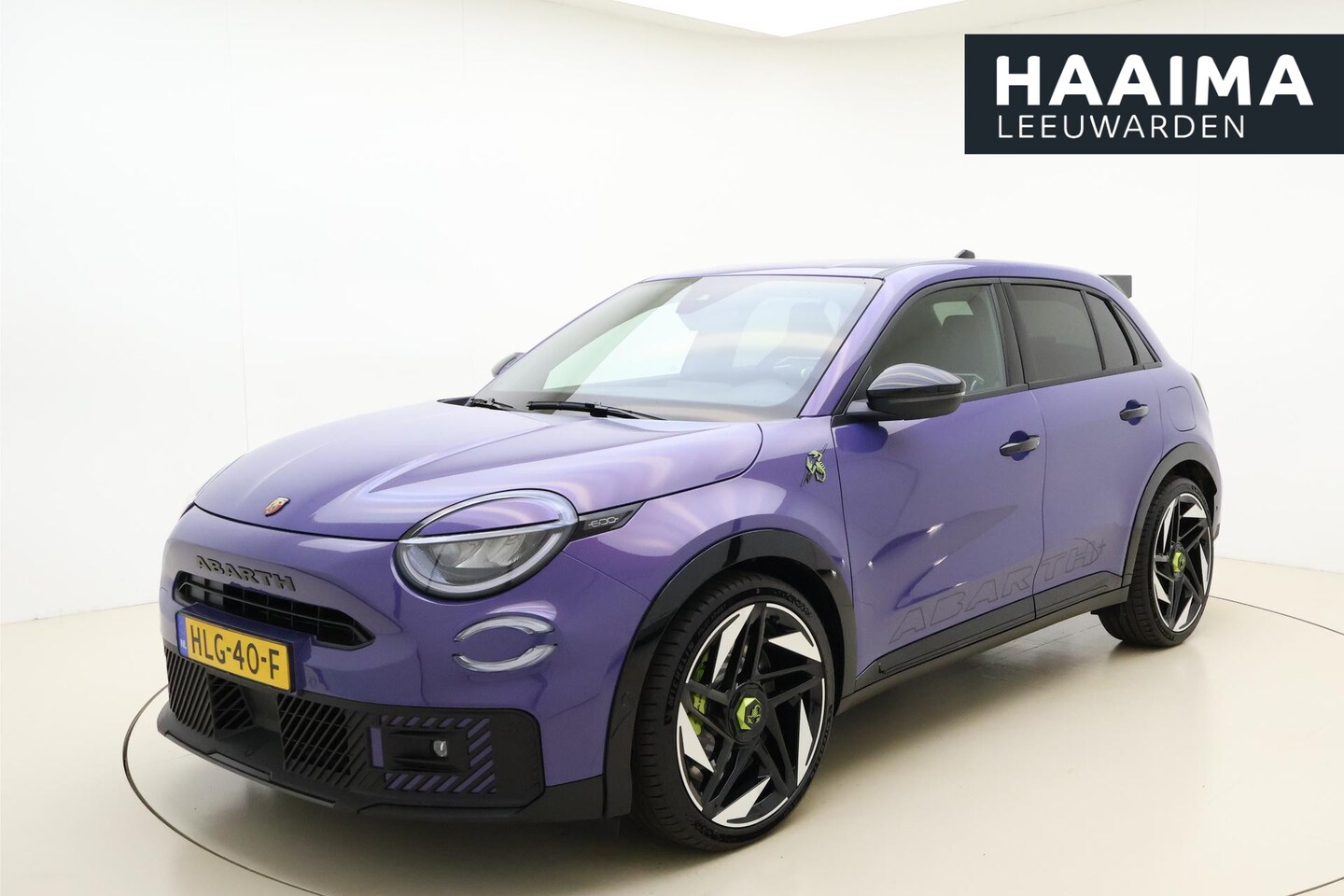 Abarth 600e - Abarth Scorpionissima 54 kWh | Sabelt kuipstoelen | Sper differentieel | Sound Box | 20'' - AutoWereld.nl