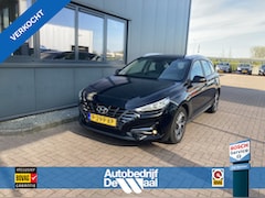 Hyundai i30 Wagon - 1.0 T-GDi MHEV 120pk Comfort Smart CAMERA/KEYLESS/NAVI/CARPLAY/PDC