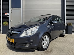 Opel Corsa - 1.4-16V Cosmo/Automaat/Pano/Full option