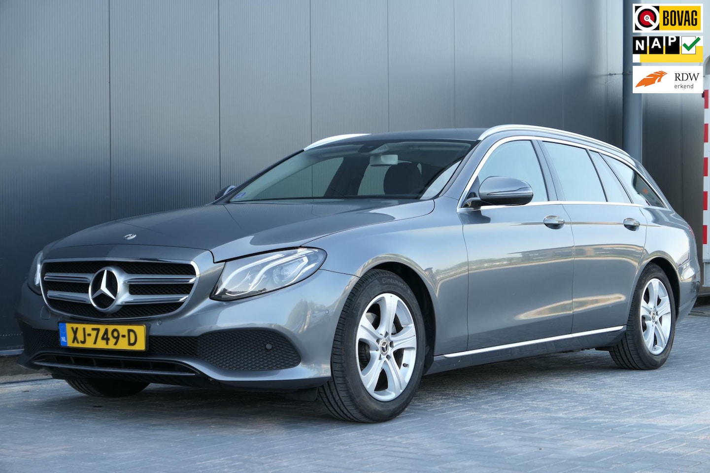 Mercedes-Benz E-klasse Estate - 200 Premium Navi Stoelverwarming - AutoWereld.nl