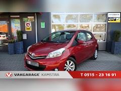 Toyota Yaris - 1.3 VVT-i Aspiration 5-deurs Navi/Airco/Camera