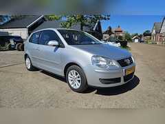 Volkswagen Polo - 1.4-16V Optive