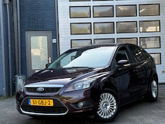 Ford Focus - 1.6 Titanium | Clima | Navi | PDC | N.A.P