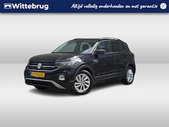 Volkswagen T-Cross - 1.0 TSI Life / Navigatie / App connect / Parkeersensoren V+A / Dodehoek /