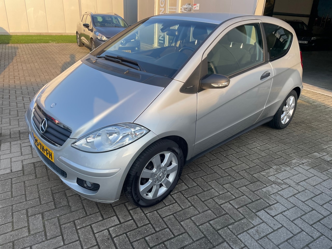 Mercedes-Benz A-klasse - 170 Classic AUTOMAAT nw APK POLAR STAR - AutoWereld.nl