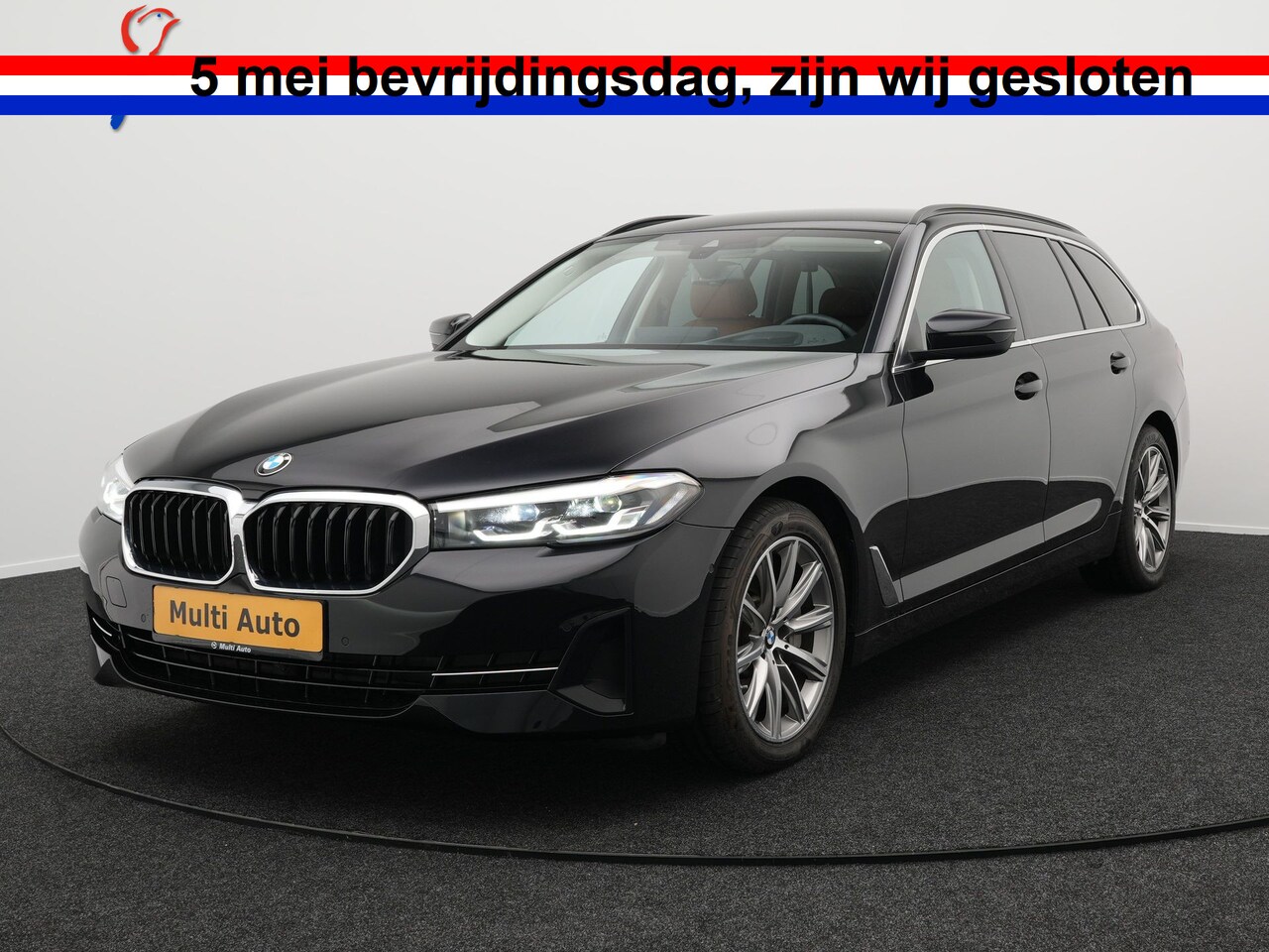 BMW 5-serie Touring - 530i Sportline Automaat | Lederen Sportstoelen Elektrisch & Verwarmd | Head Up | Virtual | - AutoWereld.nl