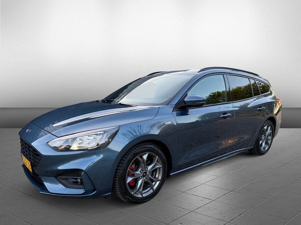 Ford Focus Wagon - ST-LINE Full LED 1.0 EBH ST L. XBns - AutoWereld.nl