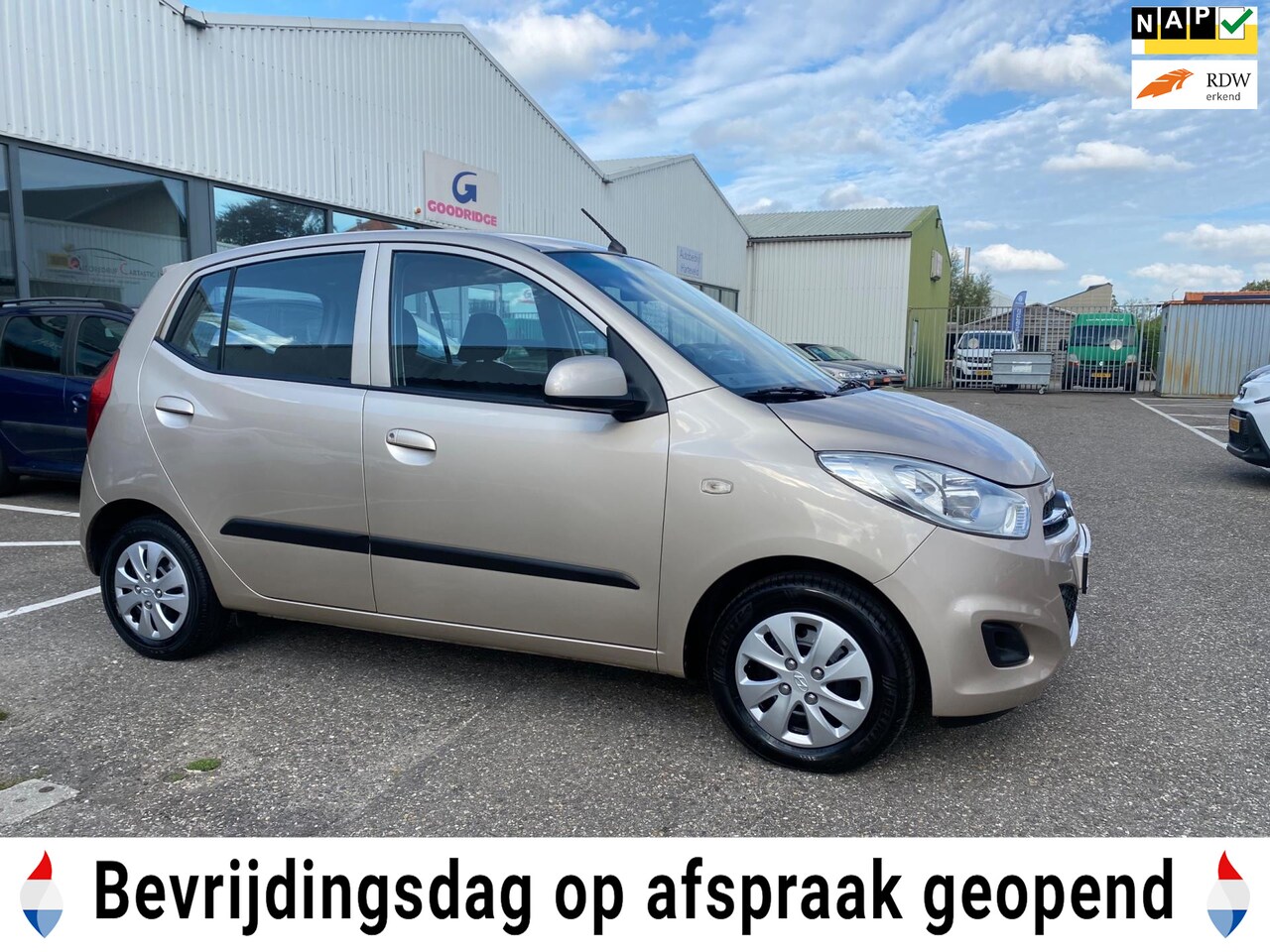 Hyundai i10 - 1.1 i-Drive Cool AIRCO | CENTRAAL DEURVR | NIEUWE DISTRIBUTIE| NAP | APK | - AutoWereld.nl
