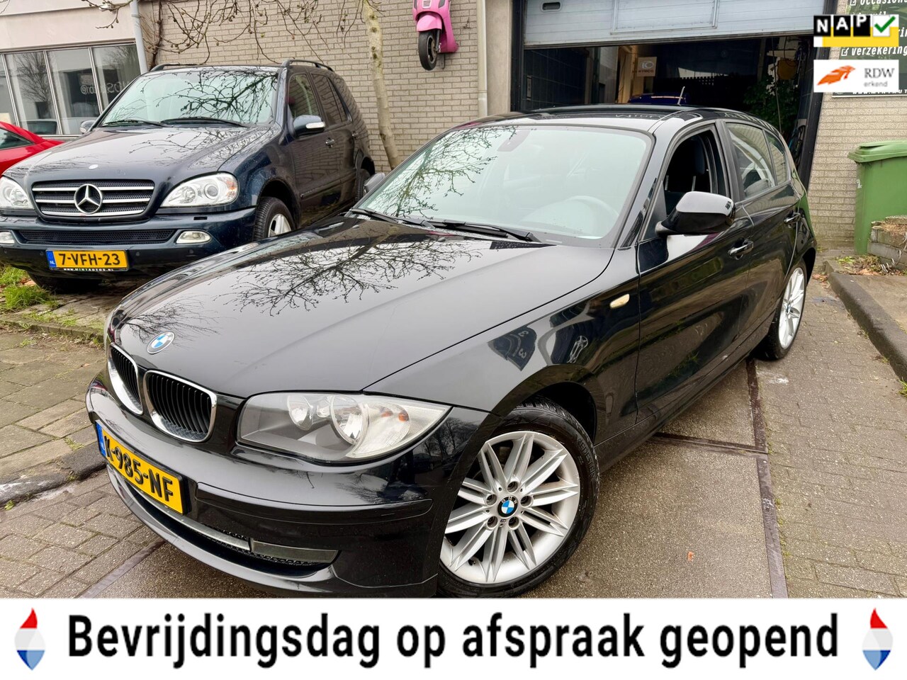 BMW 1-serie - 118i Business Line Apk|Airco|6.Bak|Pdc|Boekjes - AutoWereld.nl