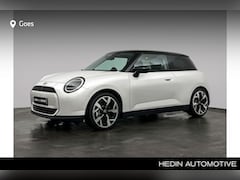 MINI Cooper - 3-deurs E | Classic Trim | Pakket L | Dak en spiegels zwart | 18 inch