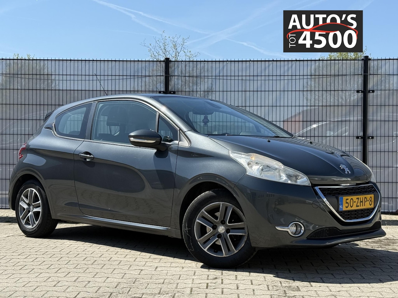 Peugeot 208 - 1.2 VTi Envy Clima/Navi! - AutoWereld.nl
