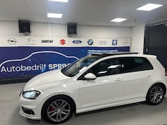 Volkswagen Golf - 1.4 TSI Business Edition PANO CAMERA