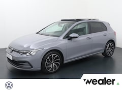 Volkswagen Golf - 1.0 TSI Life | 110 PK | Panoramadak | Adaptive cruise control | Led verlichting |
