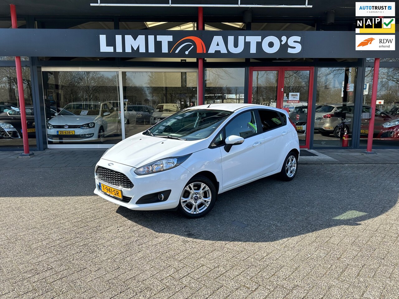 Ford Fiesta - 1.25 Airco/Cruise/El.ramen/Lmv/5drs/Apk - AutoWereld.nl