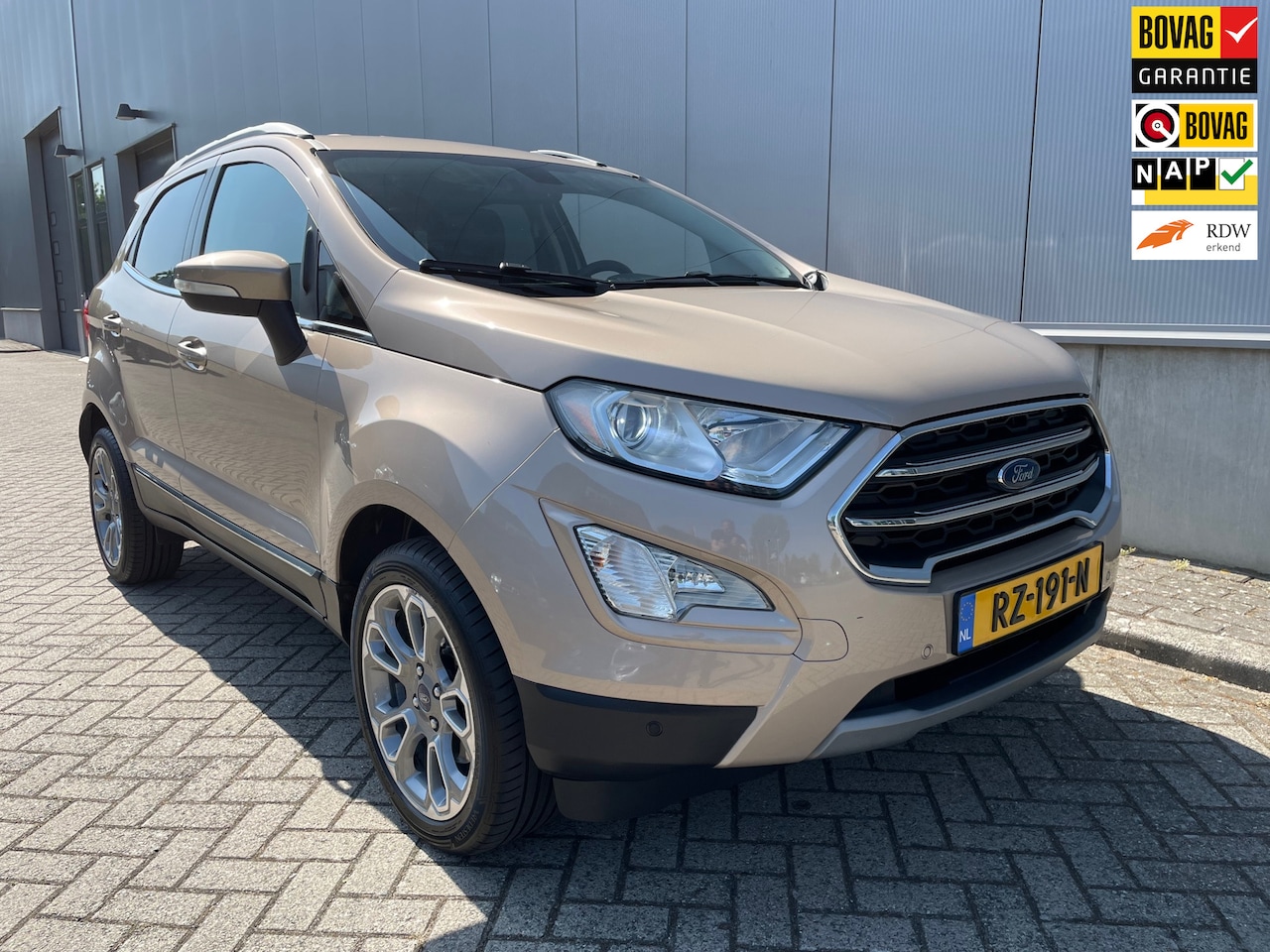 Ford EcoSport - 1.0 EcoBoost Titanium / Camera / Navigatie - AutoWereld.nl