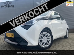 Toyota Aygo - 1.0 VVT-i x-play AUTOMAAT+NL AUTO+DEALERONDERHOUDEN+1EIG+NAP+CAMERA+AIRCO+NAVI APPLE CARPL