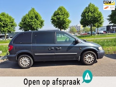 Chrysler Voyager - 2.8 CRD SE / LEES TEKST