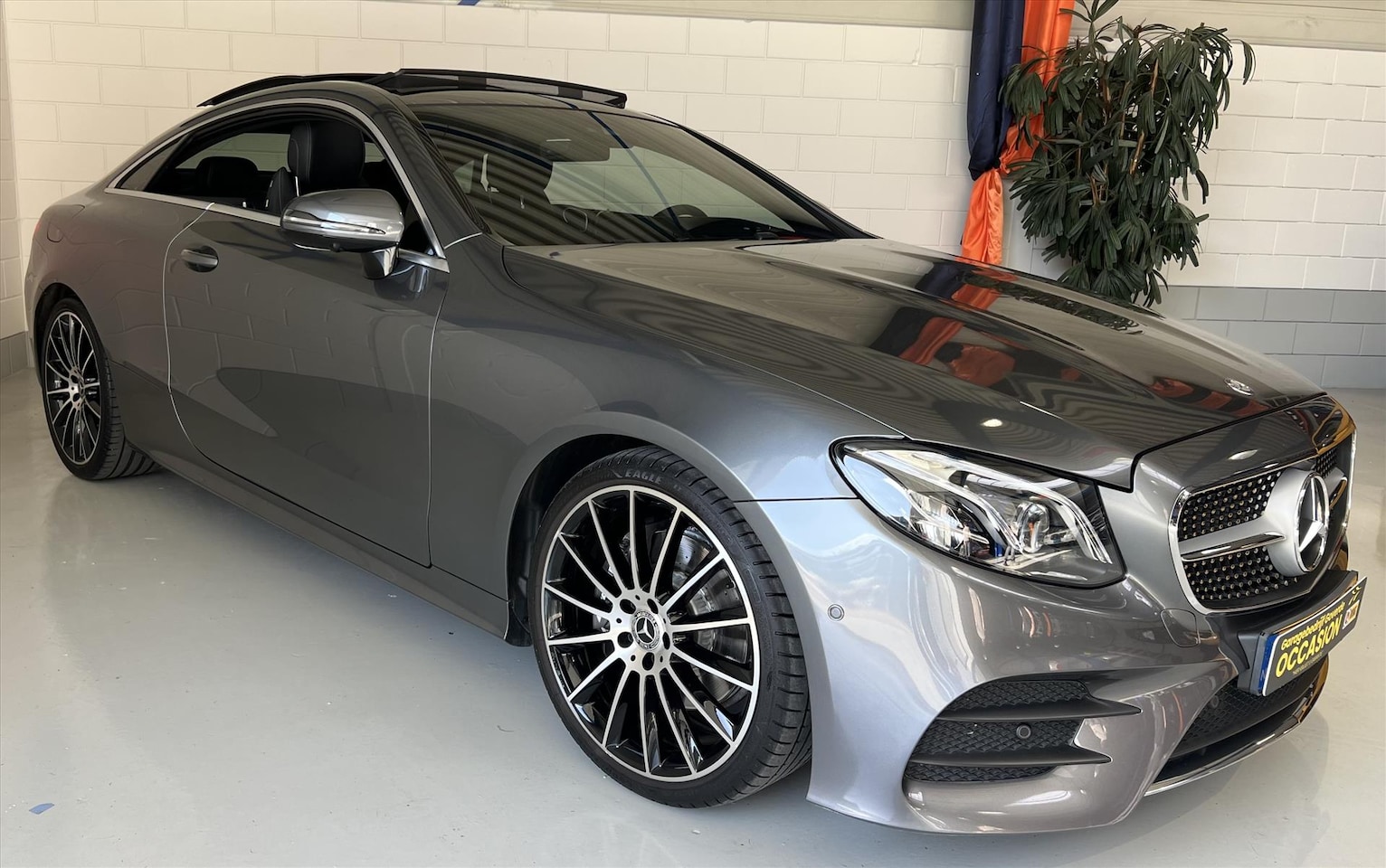 Mercedes-Benz E-klasse Coupé - E200 9G, AMG Prem Plus, VOL, Pano, NAP, NWST - AutoWereld.nl