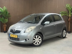 Toyota Yaris - 1.3 VVTi Exec. MMT