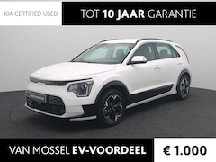 Kia Niro EV - DynamicLine 64.8 kWh | 3-fase 11KW laden | Climate Control | Navigatie | LM Velgen | Eerst