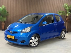 Toyota Aygo - 1.0-12V Dynamic Blue