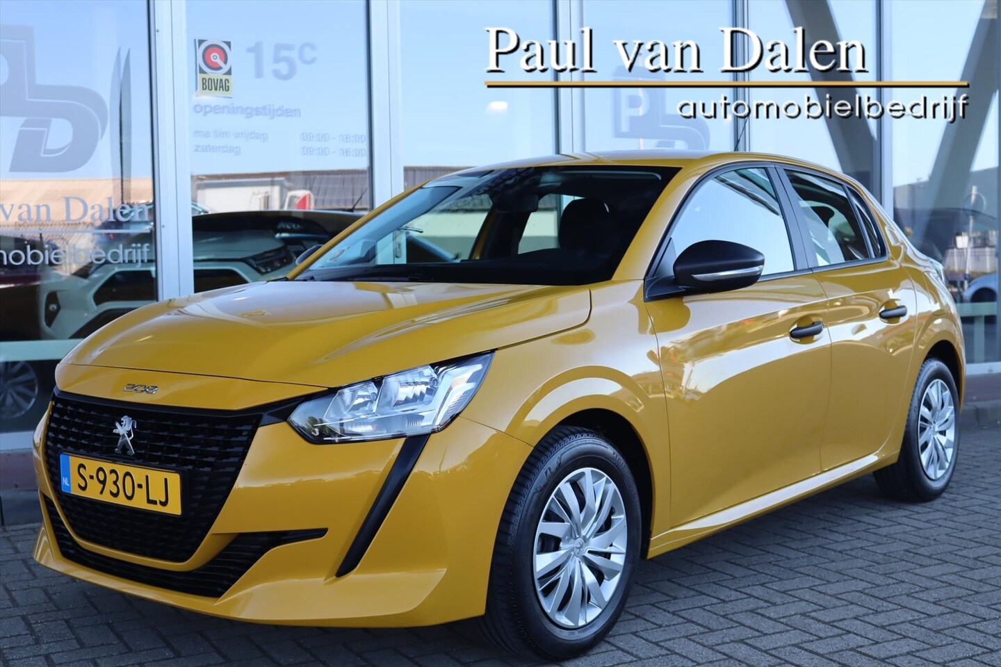 Peugeot 208 - 1.2 PureTech 75PK LIKE Airco | NL-AUTO | Cruise | Dab | Lane Asist | 15 inch | - AutoWereld.nl