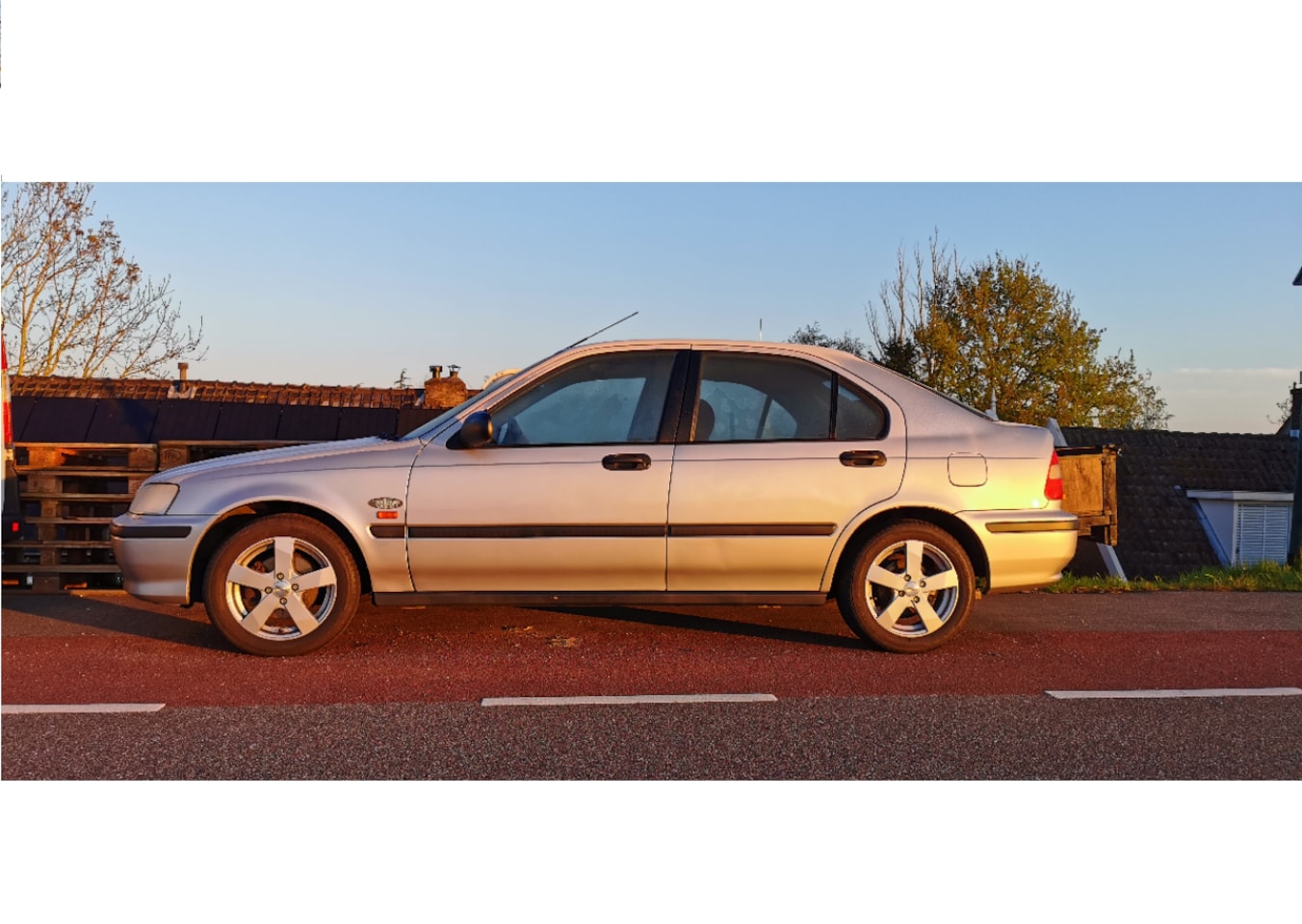 Honda Civic - 1.5i VTEC-E Honda Civic 1.5 VTEC-E Youngtimer LPG-G3 gerestaureerd - AutoWereld.nl