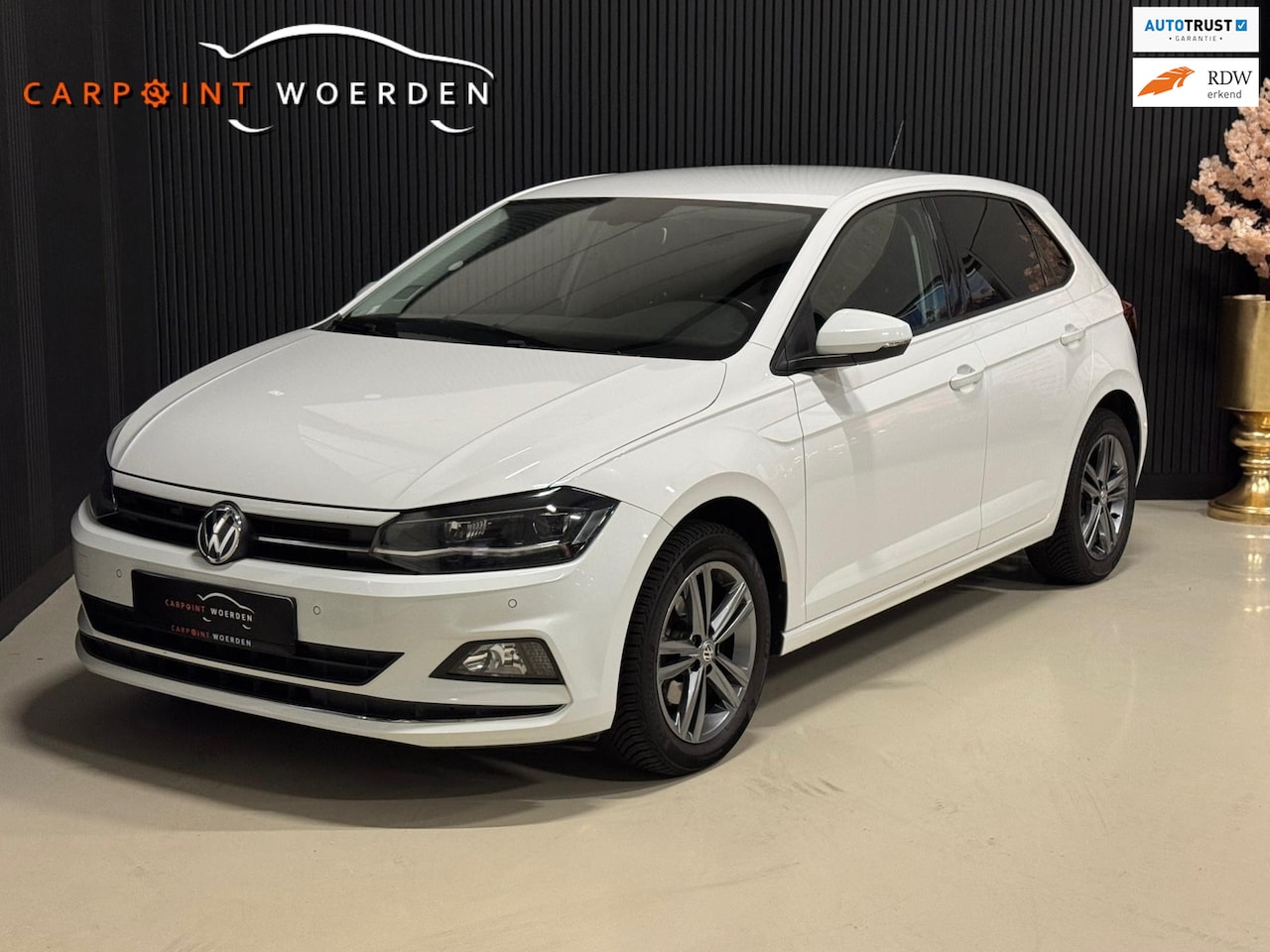 Volkswagen Polo - 1.0 TSI Highline DSG | LED | VIRTUAL | KEYLESS - AutoWereld.nl