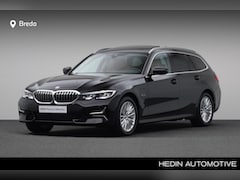 BMW 3-serie Touring - 320e | Achteruitrijcamera | Ambiente verlichting | Stoelverwarming | Glazen panoramadak |
