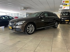 Mercedes-Benz C-klasse Estate - 350 e Lease Edition Lederen bekleding. Prijs is rijklaar incl. nieuwe apk en grote beurt
