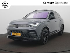 Volkswagen Tiguan - 1.5 eTSI R-Line Edition / Panoramadak / Harman Kardon / Trekhaak
