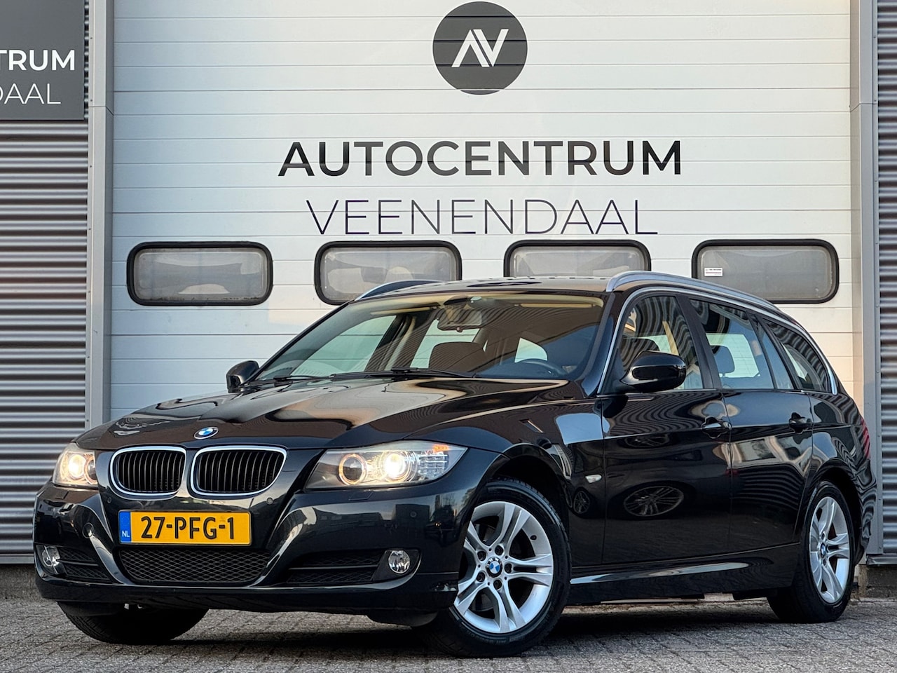 BMW 3-serie Touring - 318i LCI FACELIFT XENON/NAVI/CRUISE/NWE APK - AutoWereld.nl