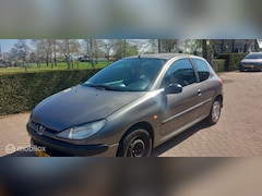 Peugeot 206 - 1.4 XR