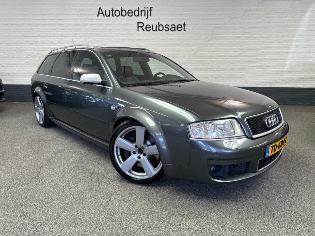 Audi RS6 - 4.2 V8 BiTurbo Quattro 450Pk Panodak Clima Navi Incl BTW - AutoWereld.nl