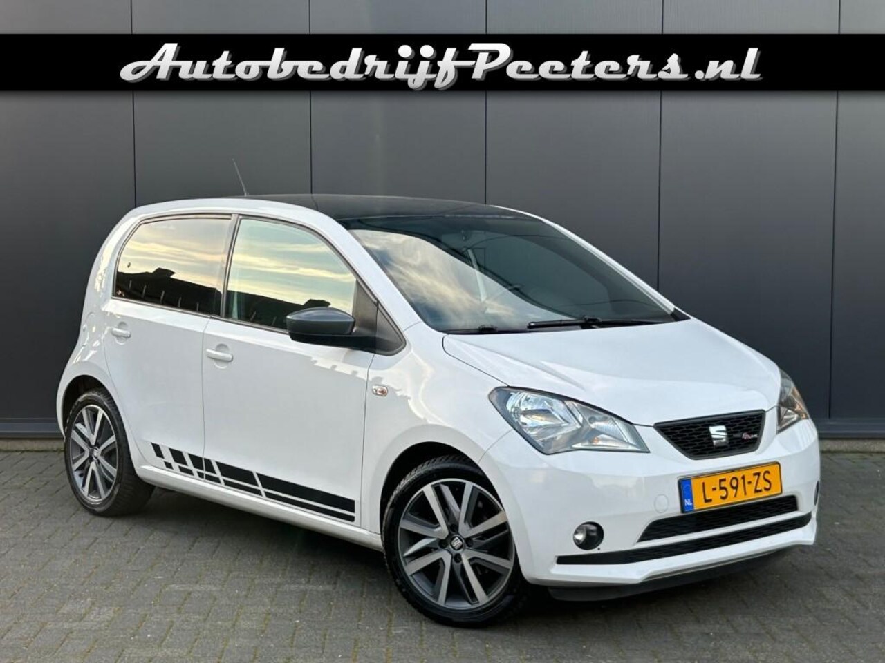 Seat Mii - 1.0 FR Line Sport 75pk Cruise PDC ECC 4-Seizoensbanden - AutoWereld.nl