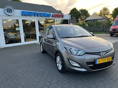 Hyundai i20 - 1.2I I-DEAL, ECC, 15''ALU velgen, perfecte staat