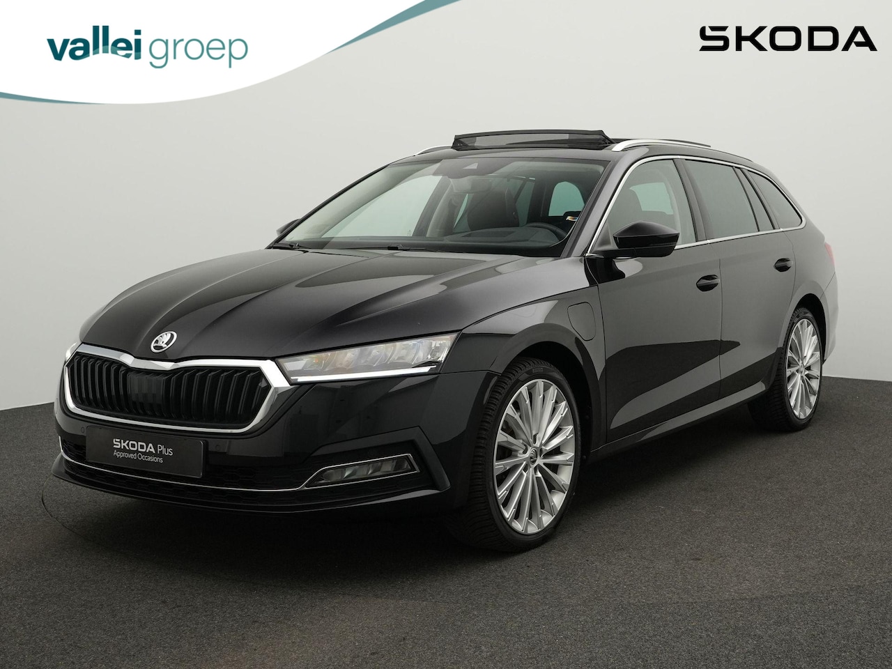 Skoda Octavia Combi - 1.4 TSI 204 pk DSG iV PHEV Style | Panoramadak | Geheugenstoelen | Head-up display | Stoel - AutoWereld.nl