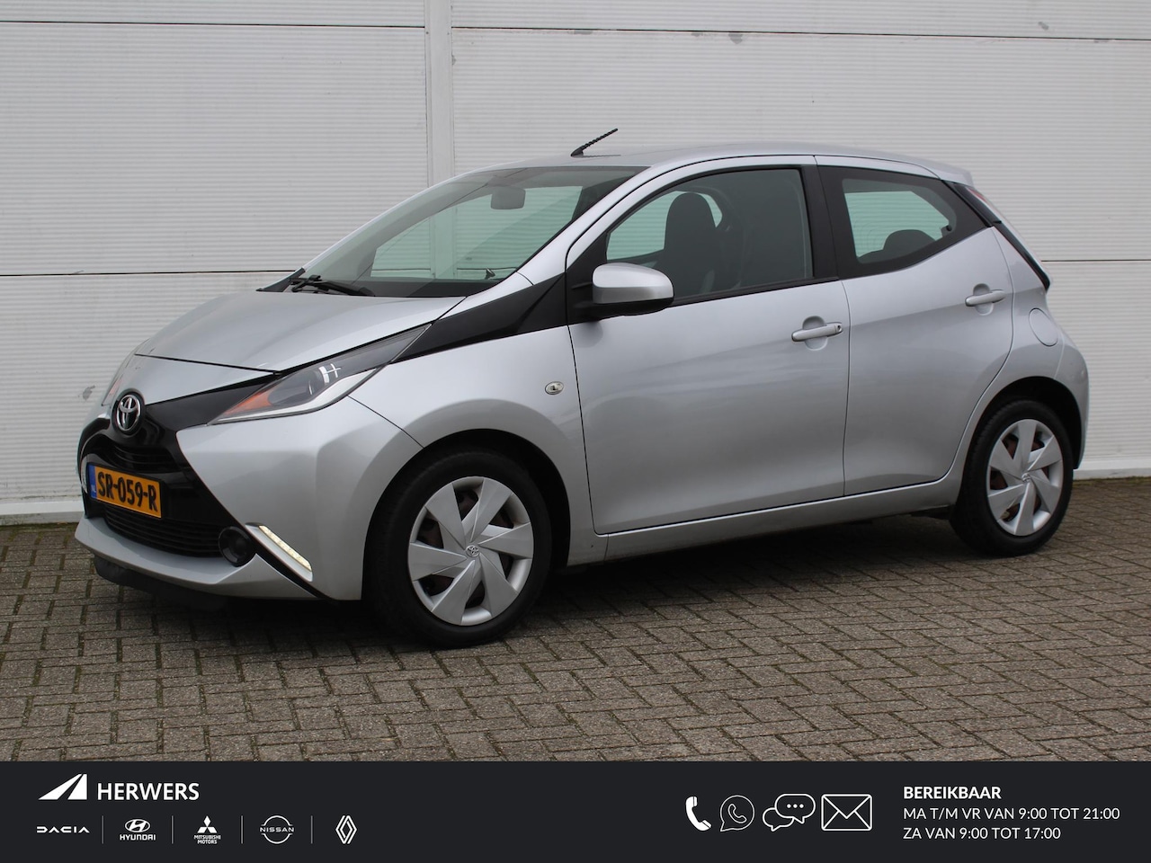 Toyota Aygo - 1.0 VVT-i x-now / Airco / Bluetooth / Elektrische Ramen Voor / 5-Deurs / Stoelverwarming B - AutoWereld.nl