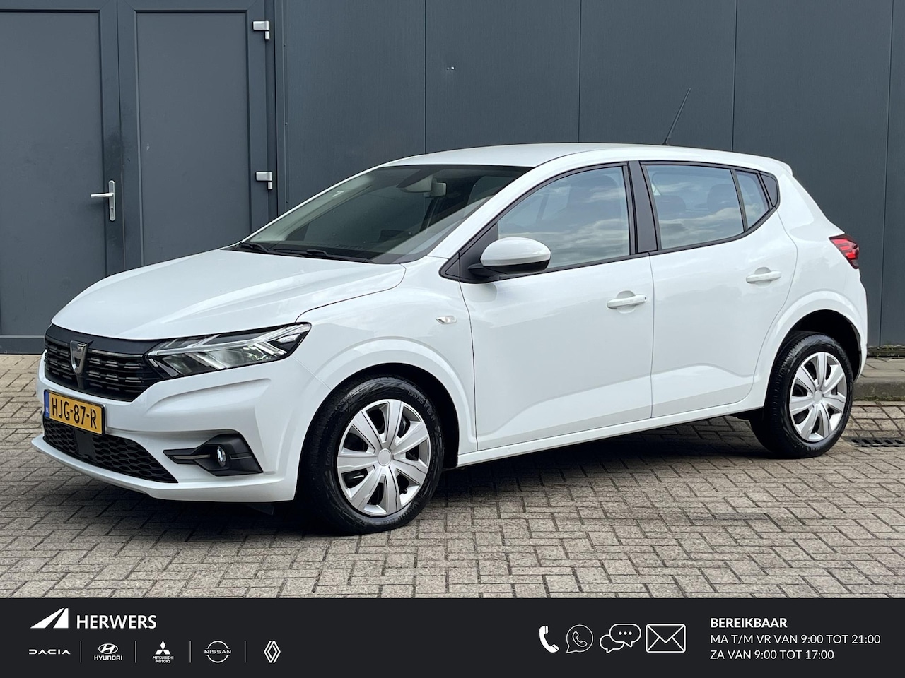 Dacia Sandero - 1.0 TCe 90 Comfort Automaat / Navigatie via Apple Carplay of Android Auto / Cruise control - AutoWereld.nl