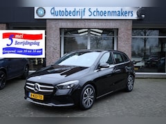 Mercedes-Benz B-klasse - 180 Premium CARPLAY STOELVERW. ELEK.TREKHAAK DAB HALFLEER NAVI LMV 2xPDC