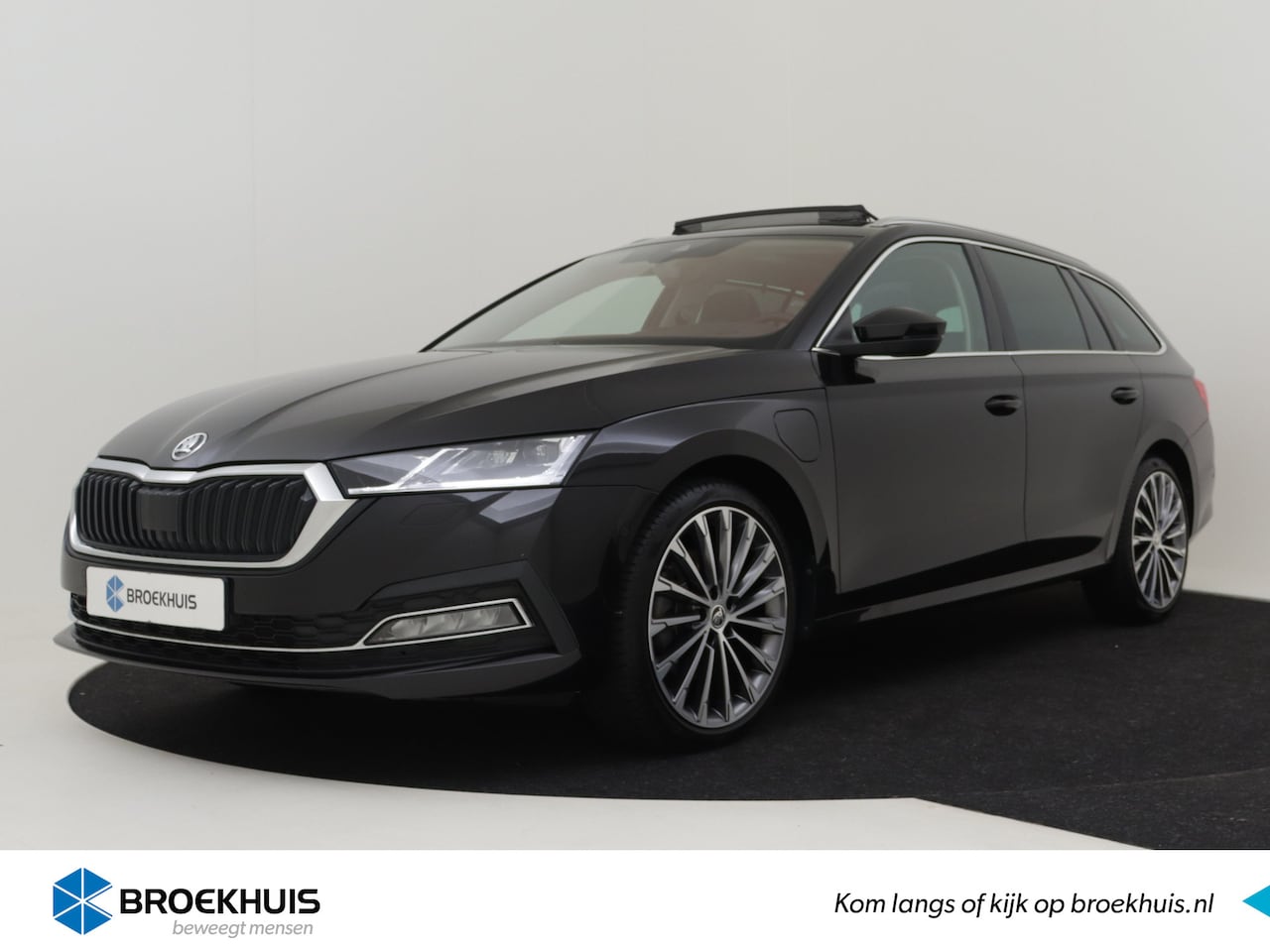 Skoda Octavia Combi - 1.4 TSI iV 204PK PHEV Full Options! | Panoramadak | Head-up display | Winterpakket | Navig - AutoWereld.nl