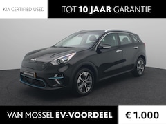Kia e-Niro - DynamicLine 64 kWh | NIEUWE ALL WEATHER BANDEN | Navigatie | Climate Control | Lm velgen |