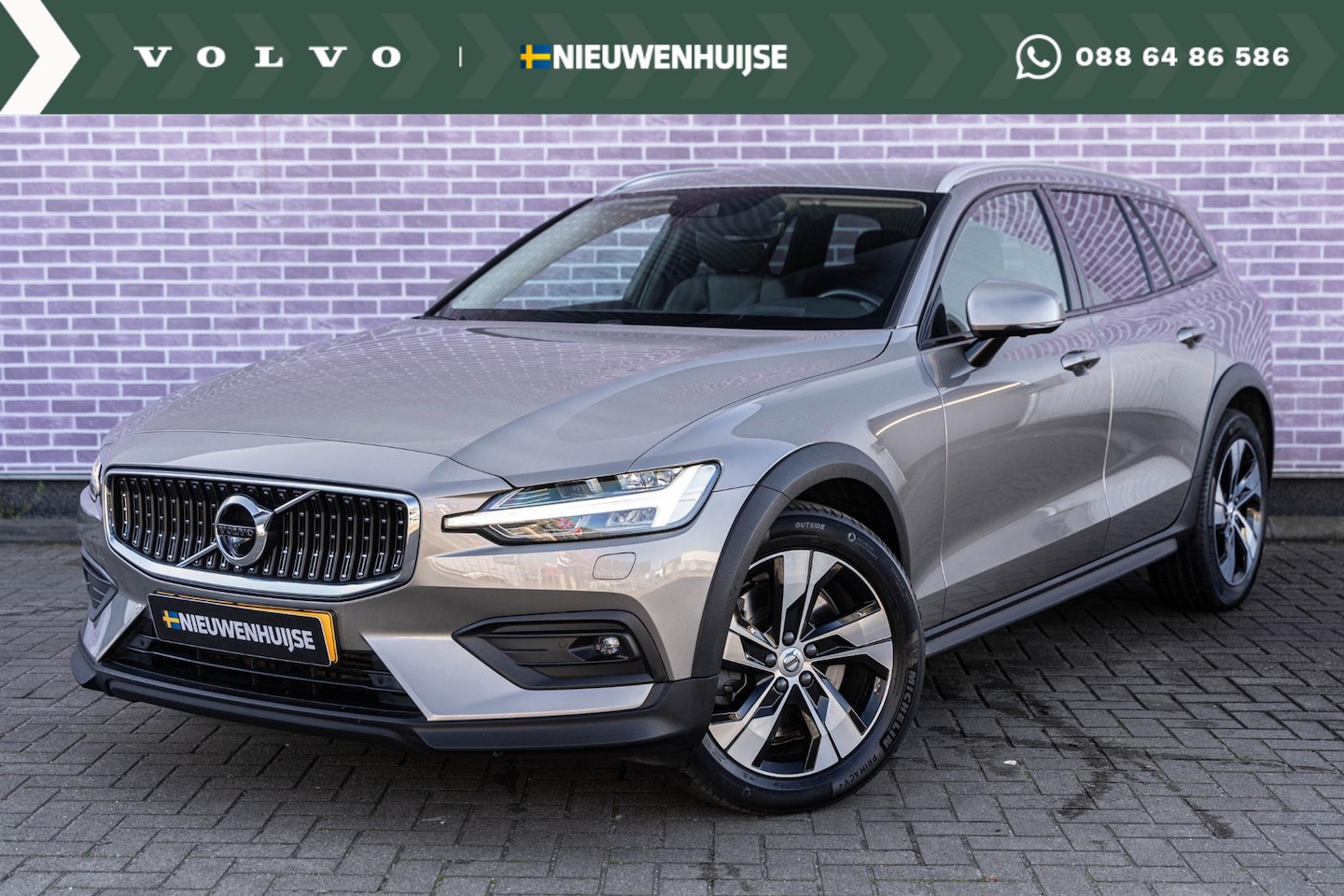 Volvo V60 Cross Country - B5 AWD Automaat Pro | Navi | 360 Camera | Stoel-/Achterbank-/Stuurverwarming | Adaptieve C - AutoWereld.nl