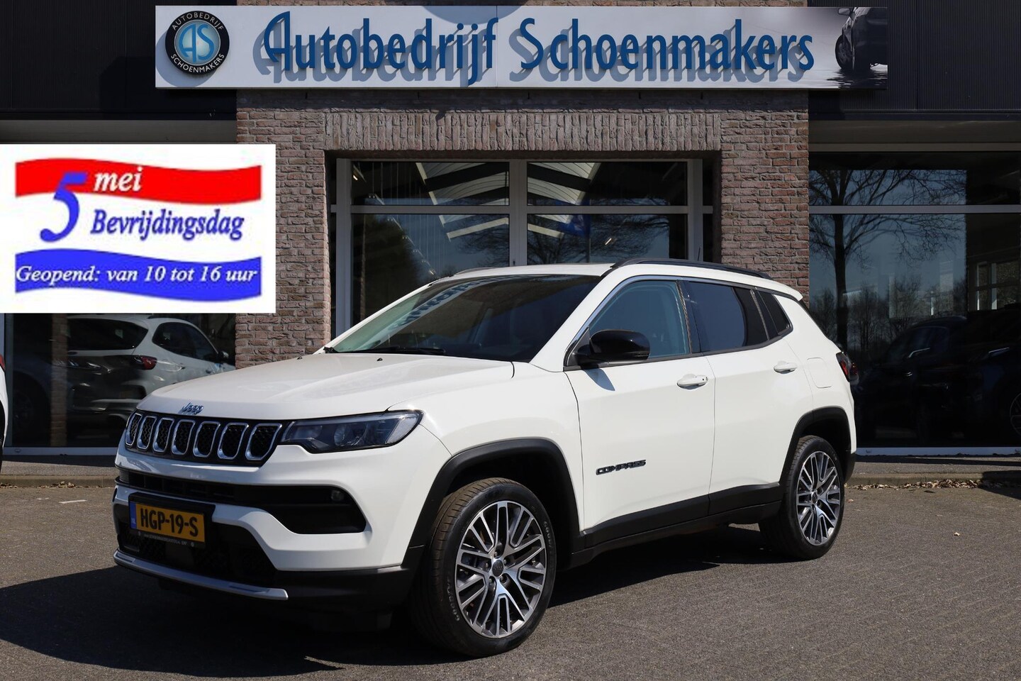 Jeep Compass - 4xe 190 Plug-in Hybrid Electric Limited Lease Ed. 360-CAMERA CARPLAY PANO DAB HALFLEER 19" - AutoWereld.nl
