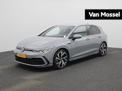 Volkswagen Golf - 1.5 eTSI R-Line | Automaat | Digital Cockpit | Stoel en Stuurwielverwarming | Parkeercamer