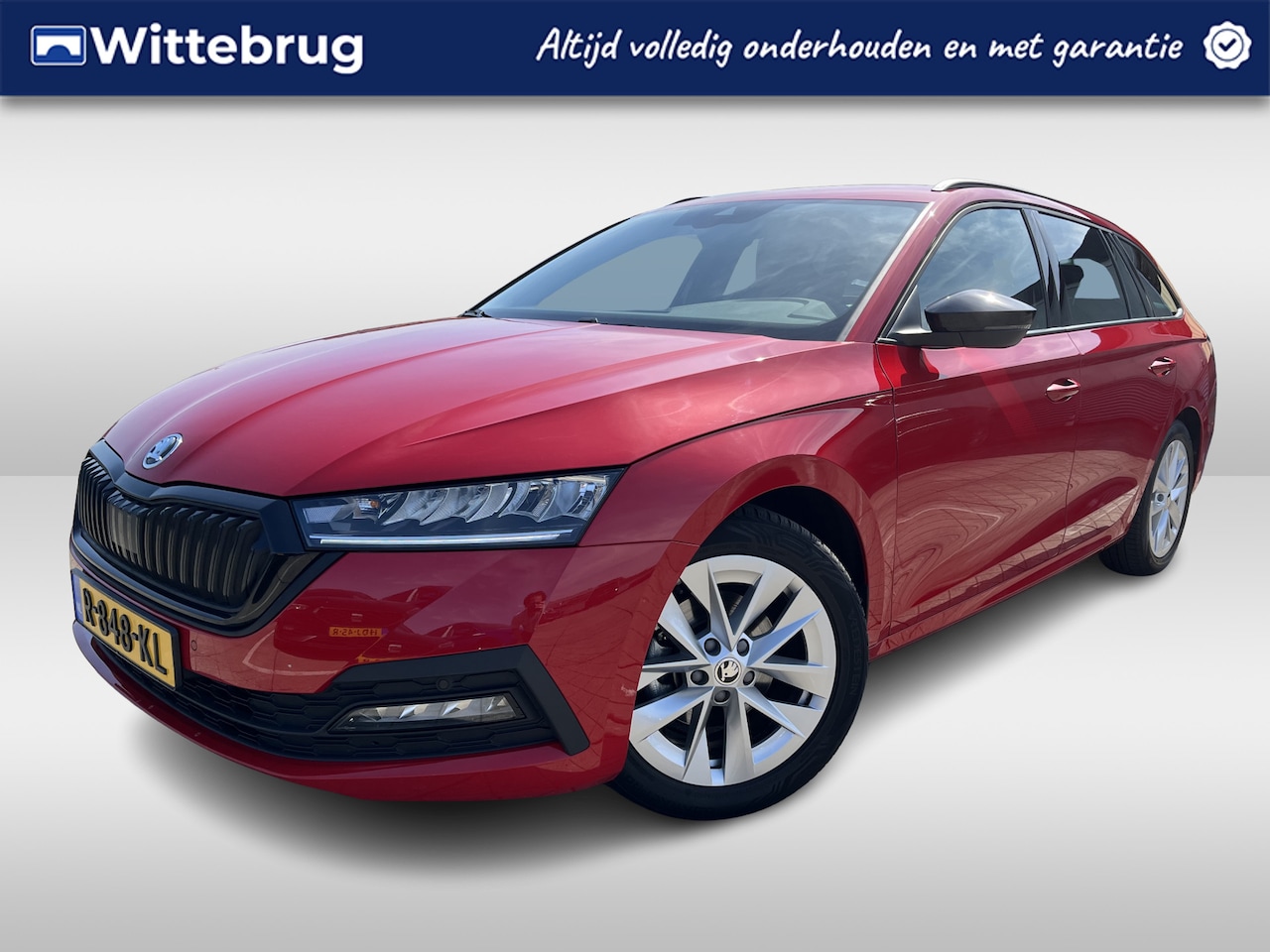 Skoda Octavia Combi - 1.0 TSI Sport Business Sunset Navigatie */ Trekhaak wegklapbaar / Parkeersensoren / Sport - AutoWereld.nl